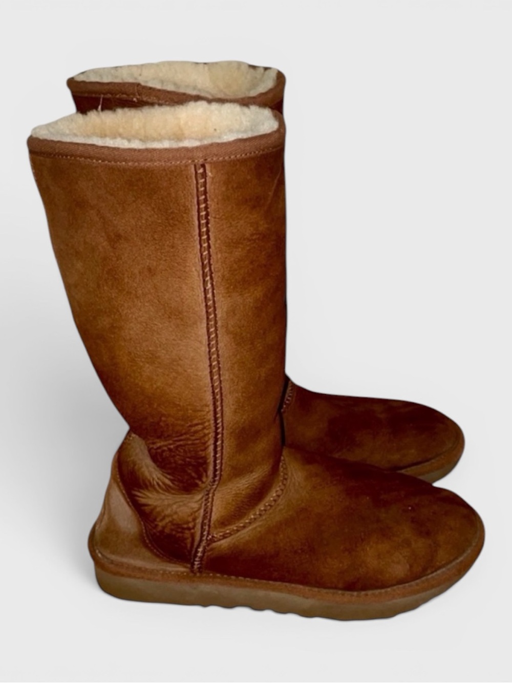 822 UGG Brown Shearling Suede Winter Boots